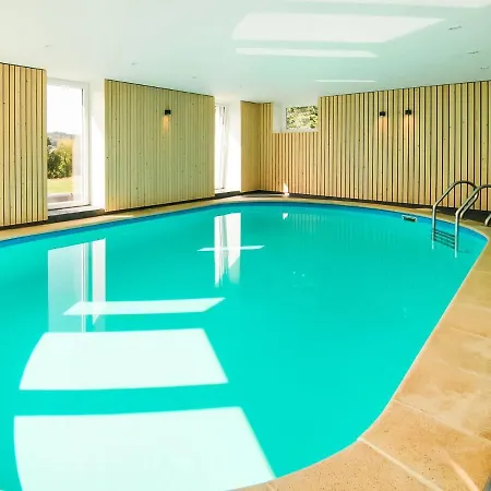 بيت للعطل Luxurious With Pool And Sauna, And Very Suitable For Culinary Workshops! وايمس
